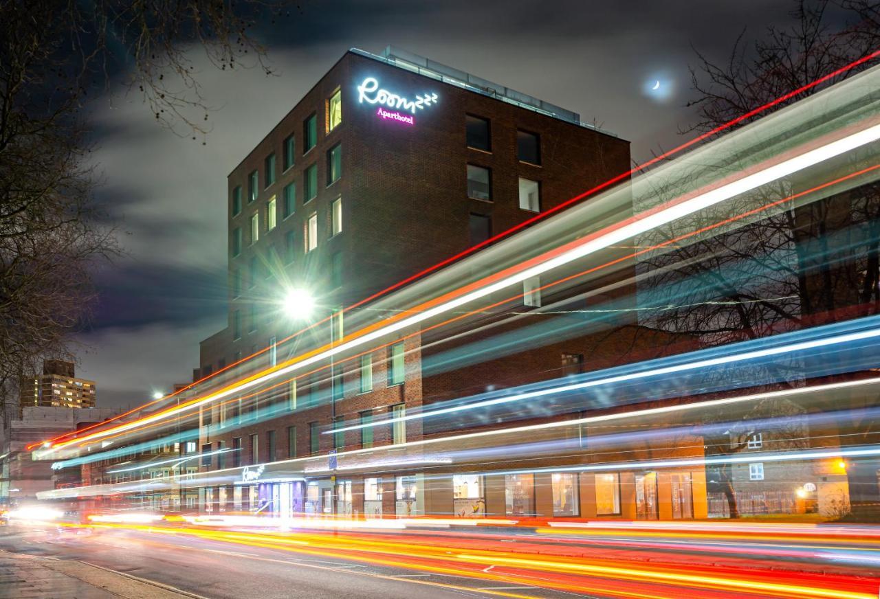 Roomzzz Stratford Апарт-отель 4*