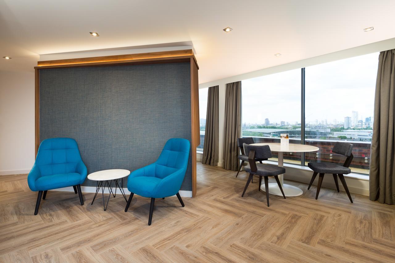 Roomzzz Stratford Aparthotel Londra